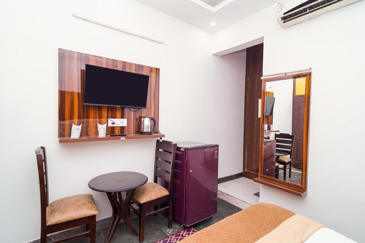 Hotel Golden Residency Nueva Delhi Exterior foto