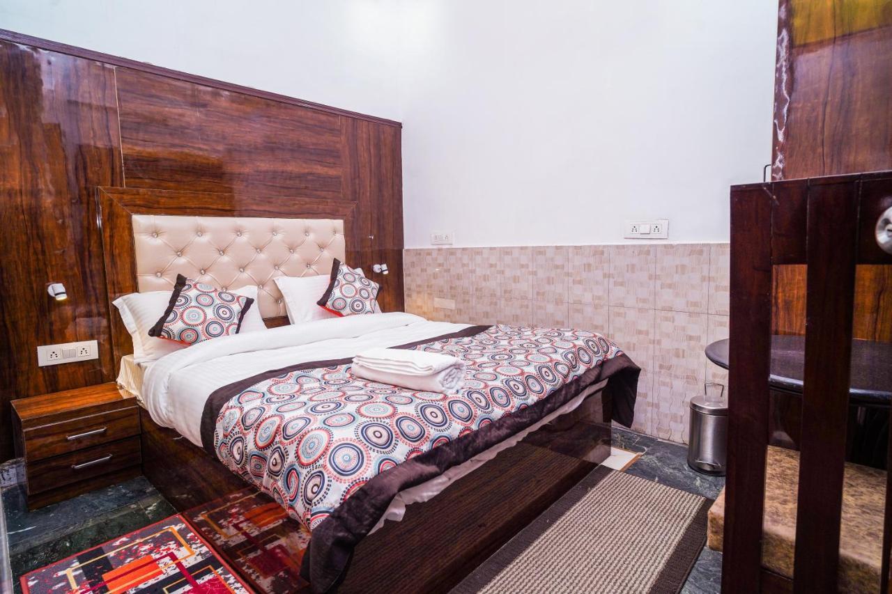 Hotel Golden Residency Nueva Delhi Exterior foto
