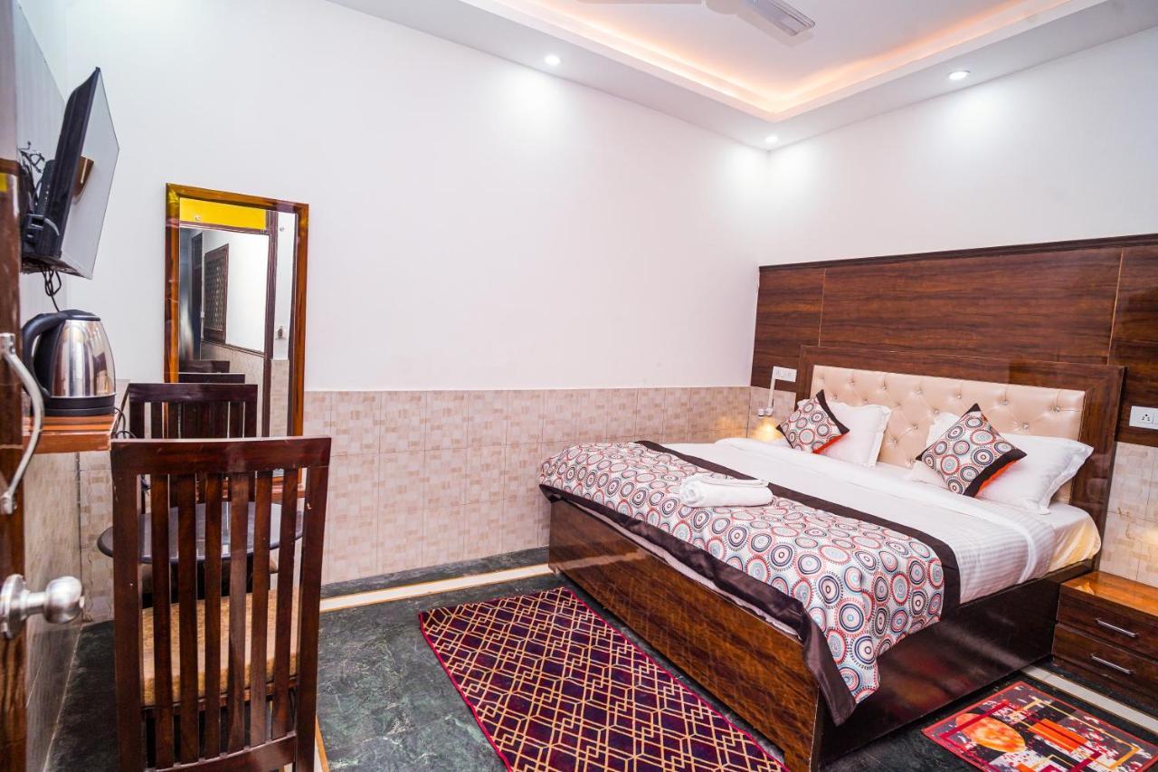 Hotel Golden Residency Nueva Delhi Exterior foto