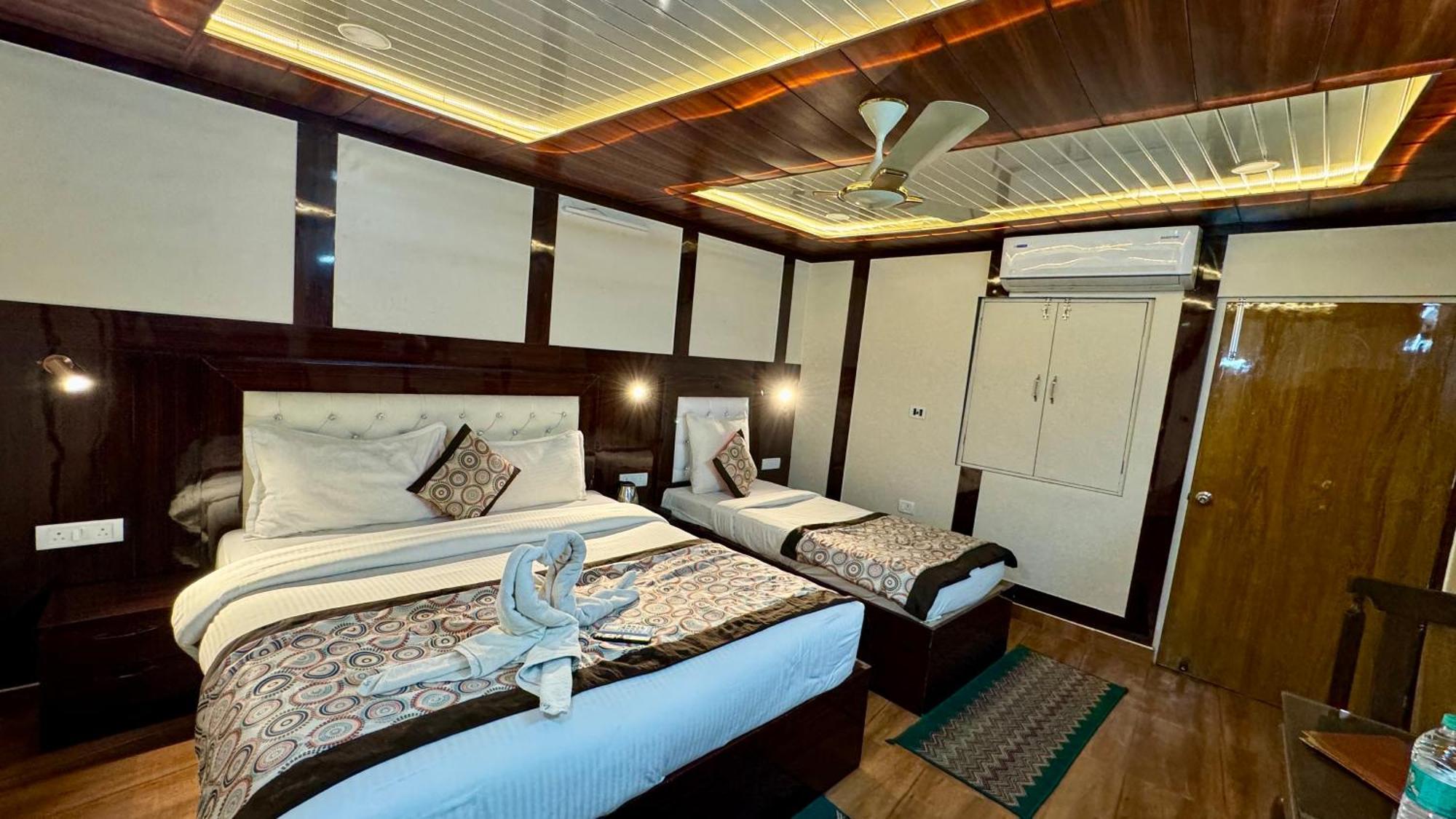 Hotel Golden Residency Nueva Delhi Exterior foto